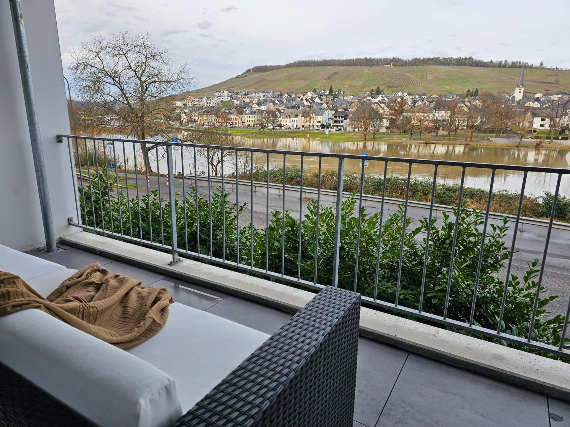 Deluxe 3-Rooms River View, Bernkastel-Kues Exterior photo